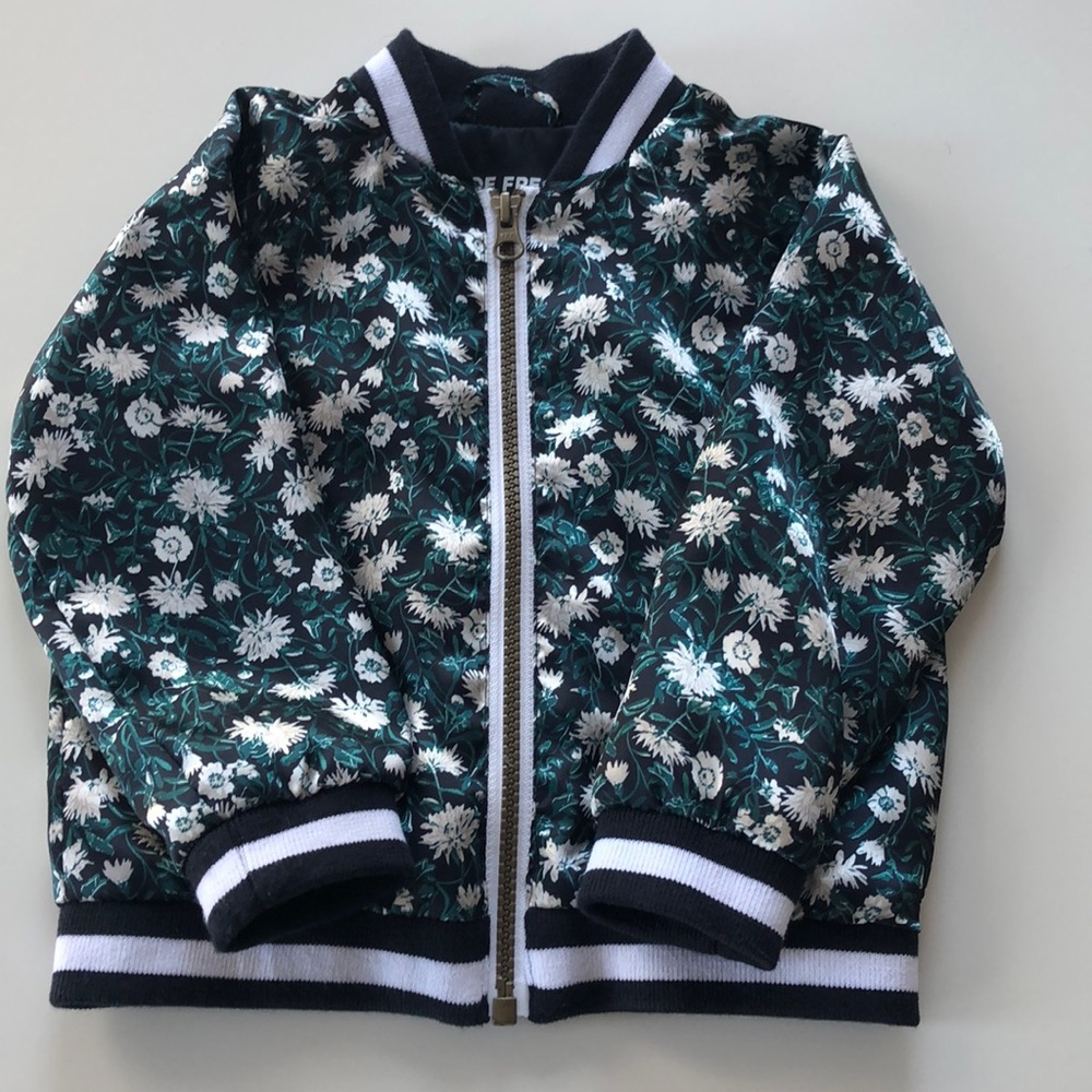 🦋3/$15🦋Toddler spring jacket full zipper up